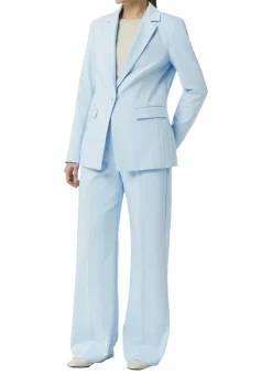 Antaillierter Blazer mit Pattentaschen
