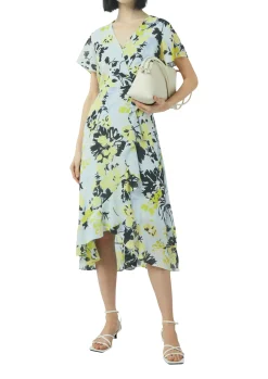 Antailliertes Midikleid mit Volants und All-over-Print