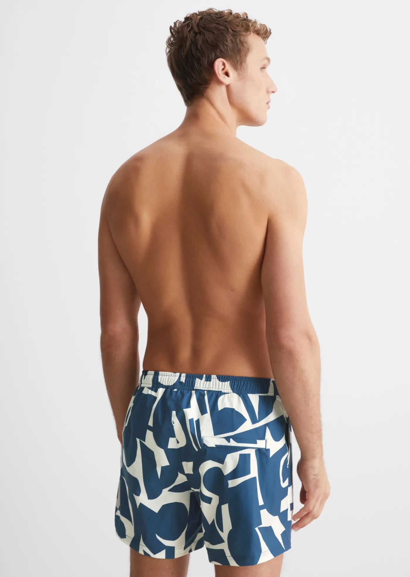 Badeshorts aus recyceltem Material