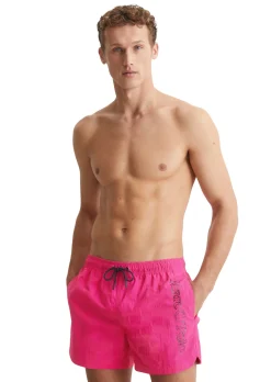 BADESHORTS AUS RECYCELTEM MATERIAL