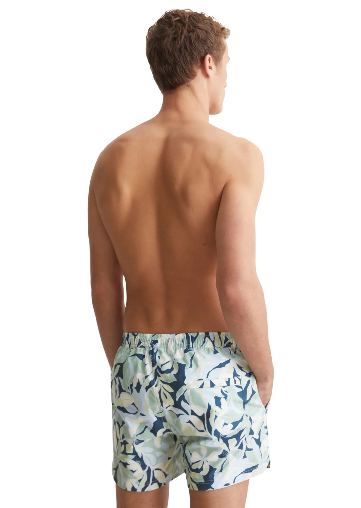 BADESHORTS AUS RECYCELTEM MATERIAL