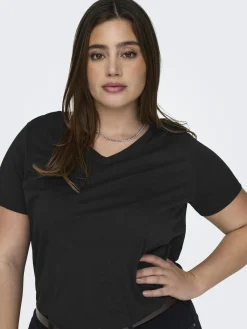 Basic T-Shirt