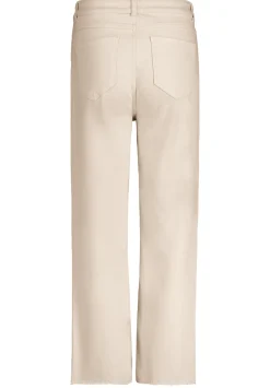 Basic Jeans