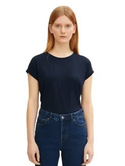 Basic T-Shirt
