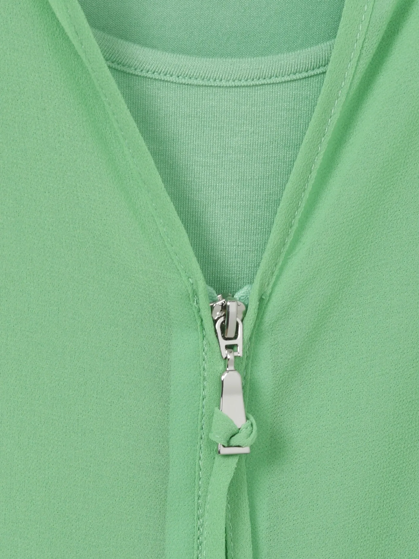 Bluse mit V-Ausschnitt und Zipper