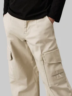 Cargohose mit weitem Bein