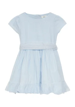 Festives Kleid mit Tüll-Gürtel und Spitzen-Details