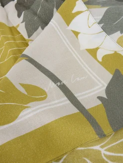 Floraler Schal mit Lurex-Details