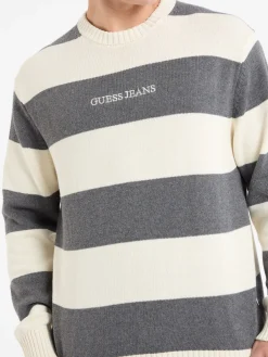 Gestreifter Pullover