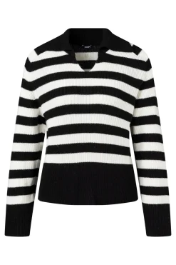 Gestreifter Strickpullover