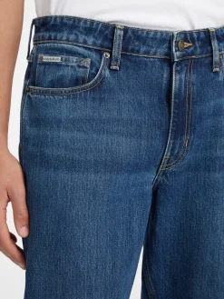 G18 Mid Waist Relaxed Jeans