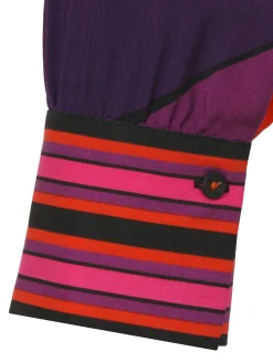 Kleid mit V-Ausschnitt