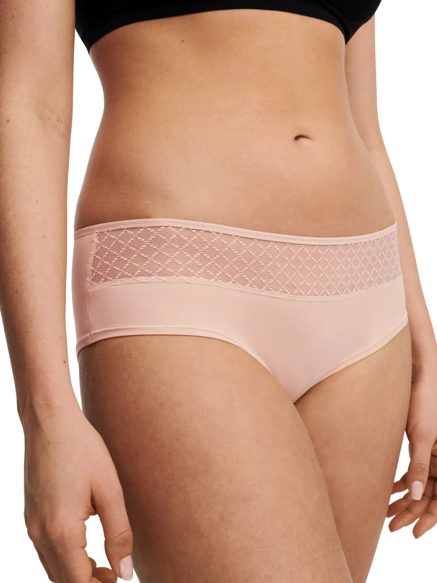 Norah Chic Bedeckender Shorty