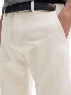 Slim Chino Shorts mit Gürtel