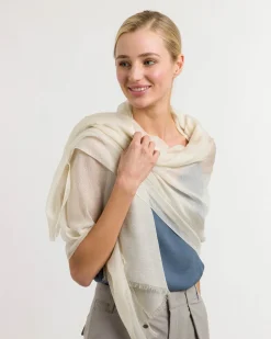 Stola mit zartem Glitzer