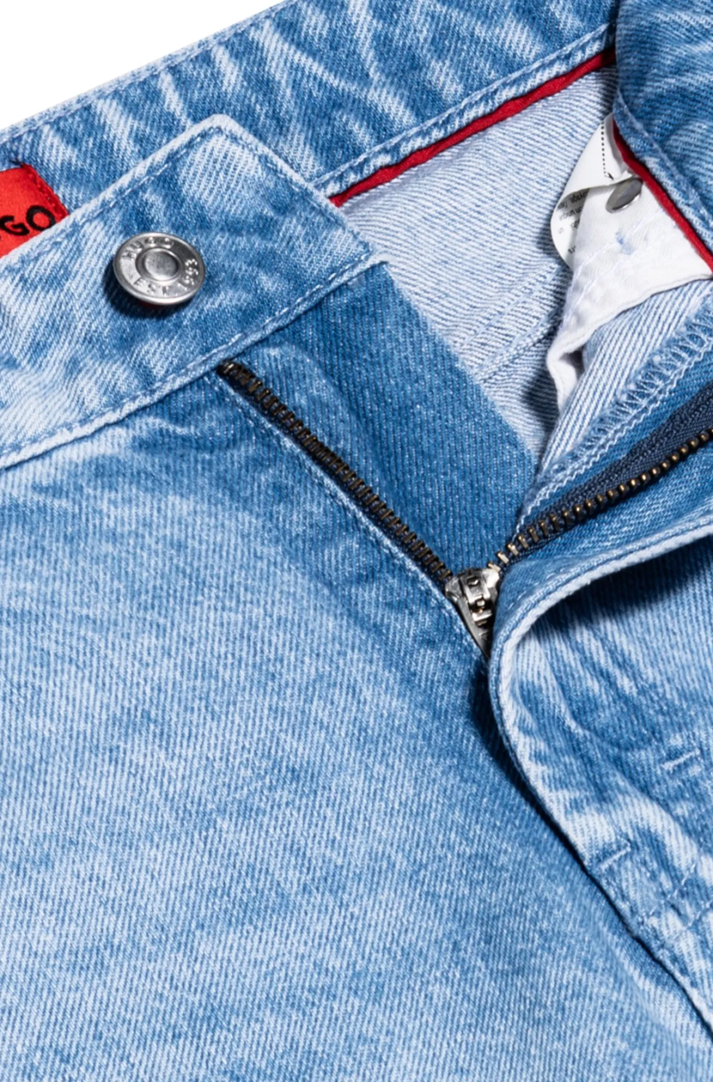 Straight-Fit Jeans aus festem hellblauem Denim