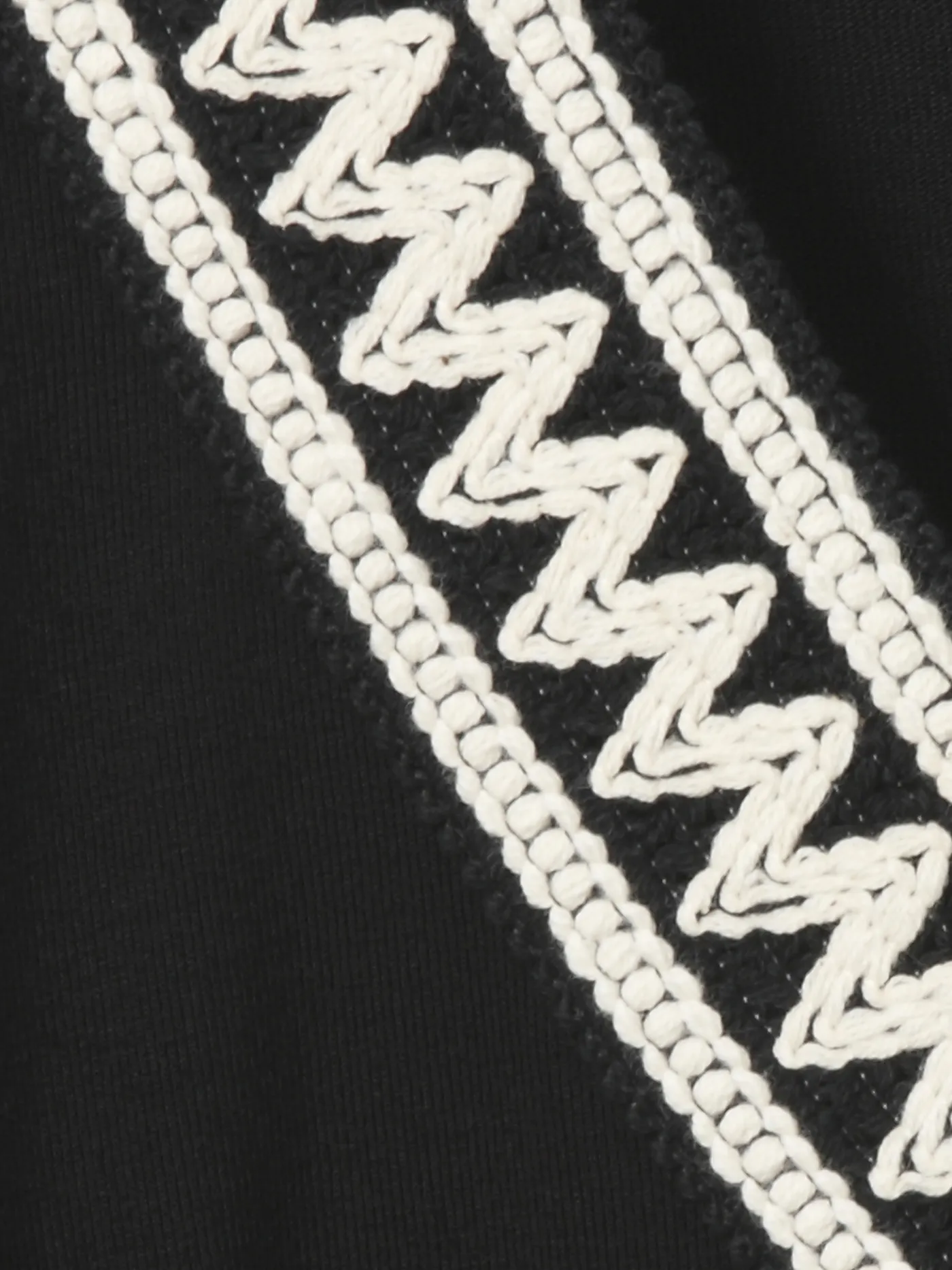 T-Shirt mit V-Ausschnitt