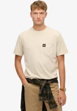 T-Shirt mit Tasche und Kontrastnähten