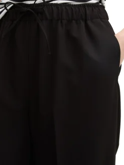 Wide Leg Hose